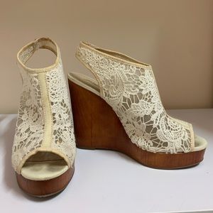 Lucky Brand Lace Wedges
